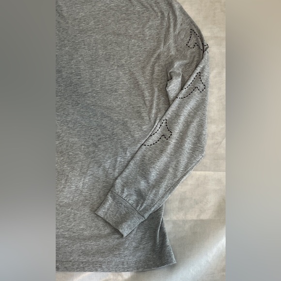 True Religion Heather Gray Graphic Long Sleeve Mens Tee Large - Picture 9 of 9